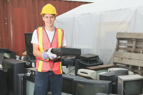 Efficient house clearance team in West London